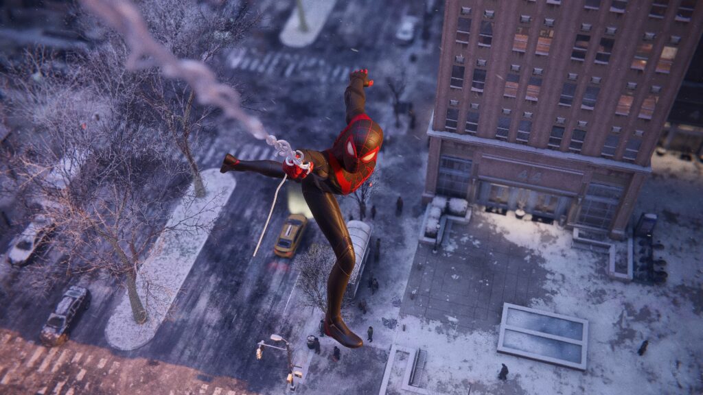 Spider-man swinging